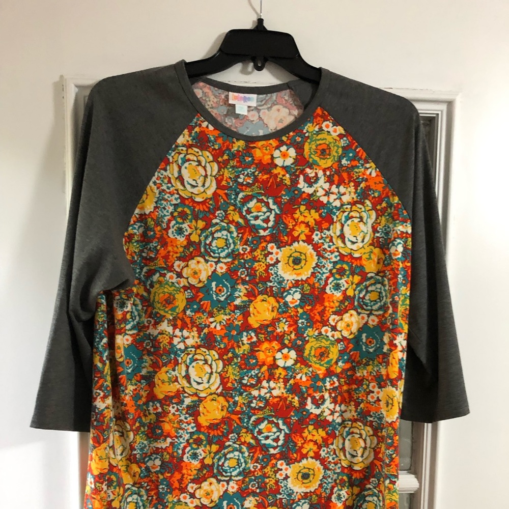 Lula Roe T-shirt, new